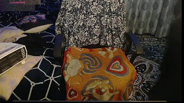 Snapshot of sexyrihana1 chatting on January 10, 8:29 am sexyrihana1 online show from January 10, 8:29 am