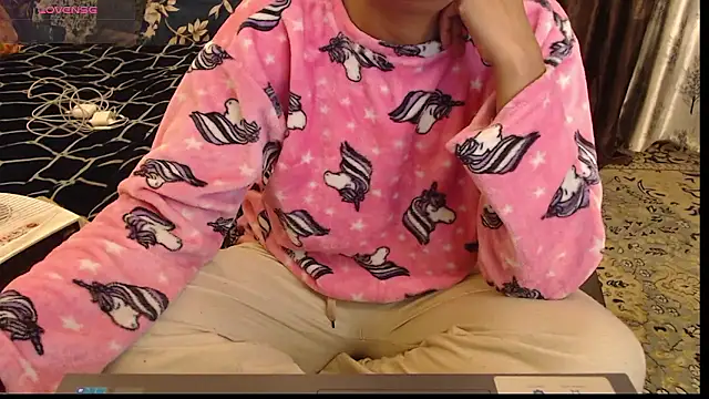 Snapshot of sexyrihana1 chatting on January 7, 8:30 am sexyrihana1 online show from January 7, 8:30 am