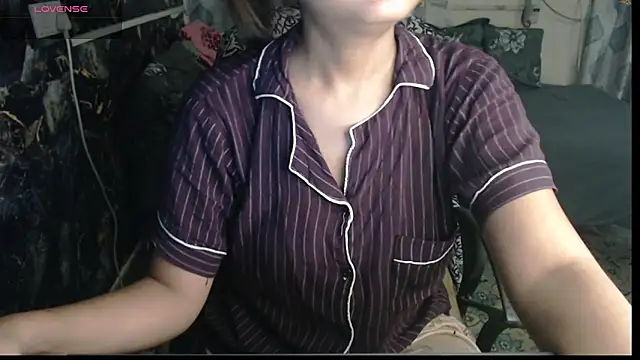 Snapshot of sexyrihana1 chatting on September 26, 6:42 am sexyrihana1 online show from September 26, 6:42 am