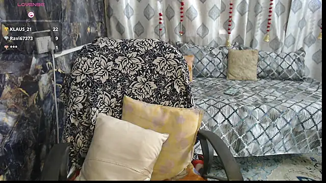 Snapshot of sexyrihana1 chatting on October 12, 7:21 am sexyrihana1 online show from October 12, 7:21 am