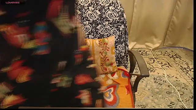 sexyrihana1 online show from May 18, 7:02 am