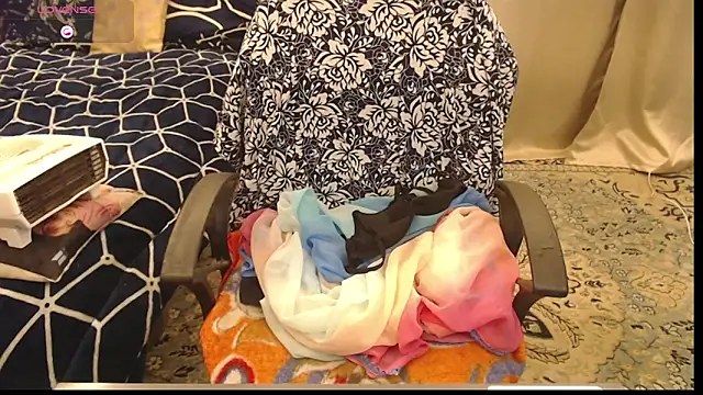 Snapshot of sexyrihana1 chatting on February 2, 6:56 am sexyrihana1 online show from February 2, 6:56 am