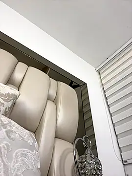 ALISSON FOXXX1 online show from November 5, 10:46 pm