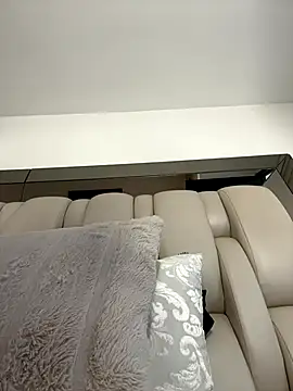 ALISSON FOXXX1 online show from December 20, 5:27 pm