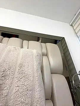 ALISSON FOXXX1 online show from December 18, 1:59 pm