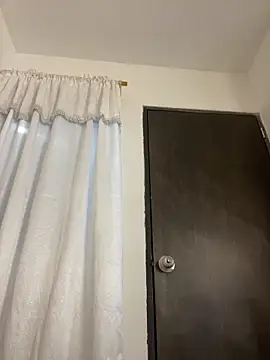 Snapshot of ALISSON_FOXXX1 chatting on February 27, 12:57 am ALISSON FOXXX1 online show from February 27, 12:57 am