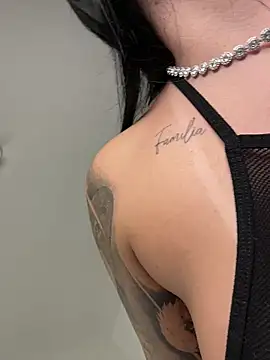 ALISSON FOXXX1 online show from April 8, 10:55 pm