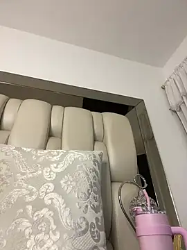 Snapshot of ALISSON_FOXXX1 chatting on March 21, 1:13 am ALISSON FOXXX1 online show from March 21, 1:13 am