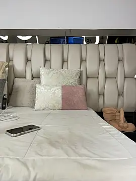 ALISSON FOXXX1 online show from April 6, 10:55 pm