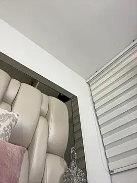 ALISSON FOXXX1 online show from February 6, 11:01 pm