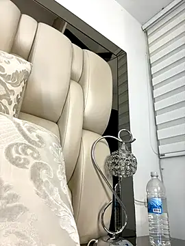 ALISSON FOXXX1 online show from October 24, 8:52 pm