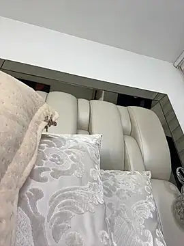 ALISSON FOXXX1 online show from January 14, 10:57 pm