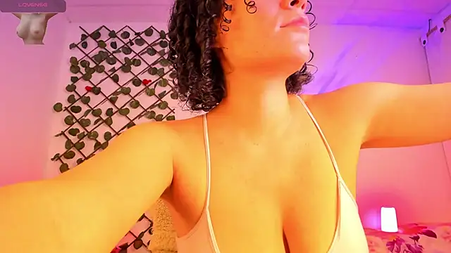 cailynhot online show from March 30, 10:55 pm