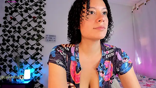 cailynhot online show from February 11, 9:58 pm