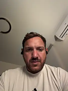 JonJ0 online show from April 3, 12:55 pm