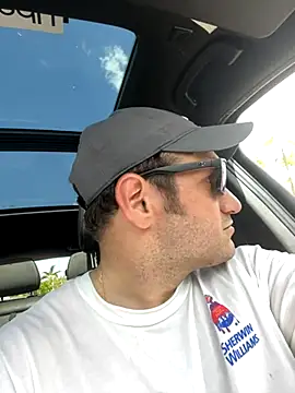 JonJ0 online show from October 3, 3:13 pm