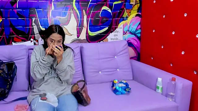 miacam-hot online show from December 21, 12:18 pm