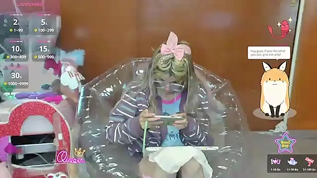 Skinygirl online show from January 10, 9:21 pm