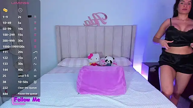 Snapshot of sheirysex_ chatting on July 15, 4:30 am sheirysex online show from July 15, 4:30 am