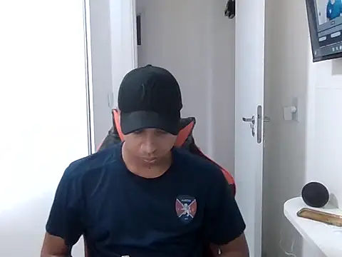 Juninho10c online show from November 19, 1:00 pm