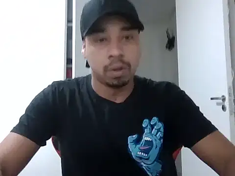 Juninho10c online show from November 8, 4:32 pm