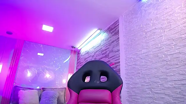 SalmaTits online show from January 13, 5:33 pm