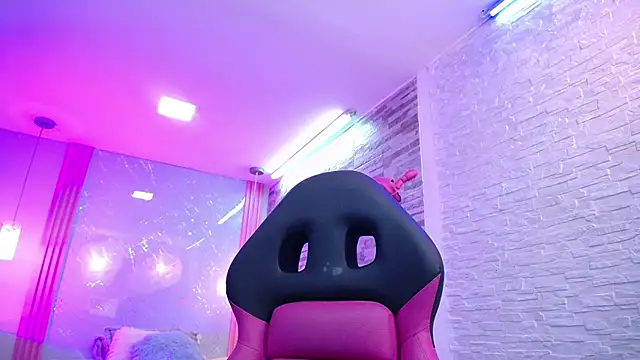 SalmaTits online show from February 17, 5:44 pm