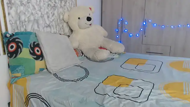 agatfox online show from December 18, 11:30 pm