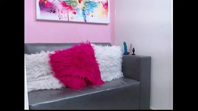 danygonzalez  online show from January 28, 12:43 pm