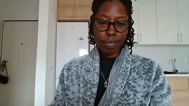 MadamIndigo online show from March 30, 1:34 pm