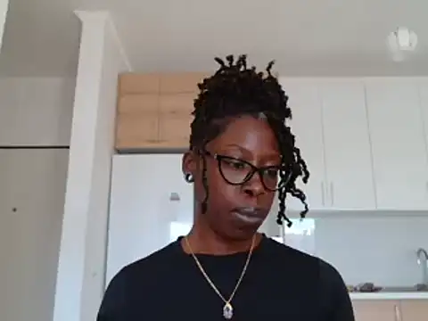 MadamIndigo online show from February 21, 10:39 am