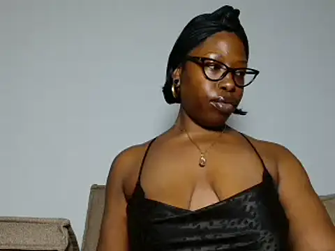 MadamIndigo online show from December 20, 4:59 am