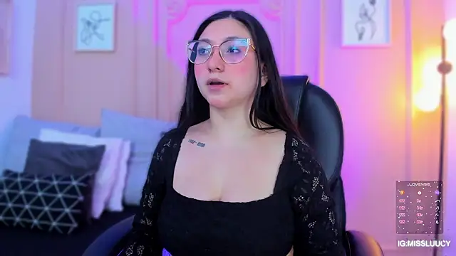 lucy neil online show from March 6, 2:39 am