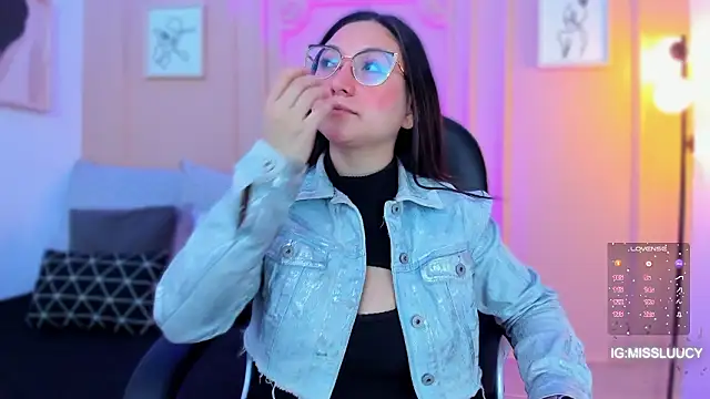 lucy neil online show from March 12, 2:39 am