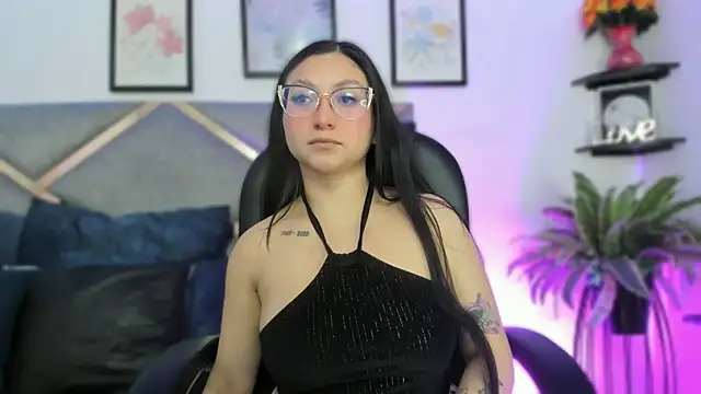 lucy neil online show from April 1, 2:35 am