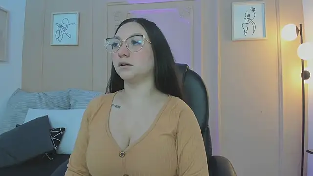 lucy neil online show from April 2, 2:30 am