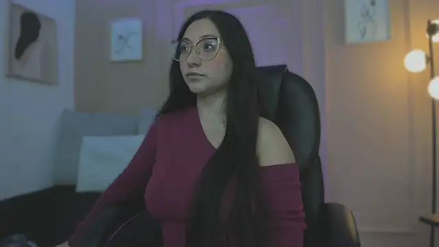 lucy neil online show from February 17, 2:31 am