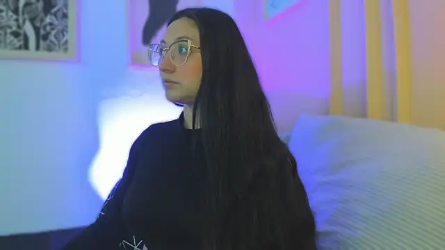 lucy neil online show from February 28, 2:33 am