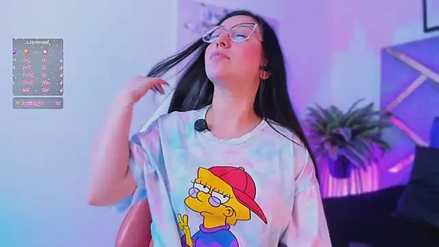 lucy neil online show from December 21, 11:38 pm