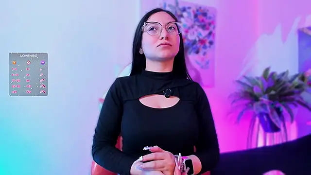 lucy neil online show from November 13, 2:48 am