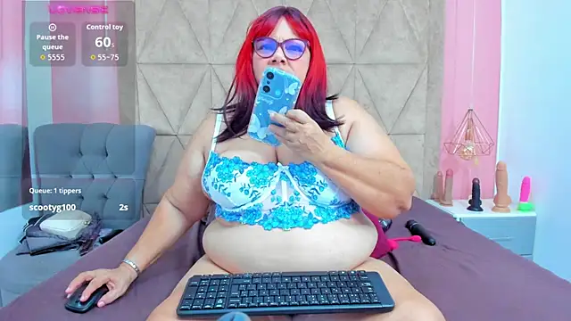 mommy cute online show from January 19, 12:03 am