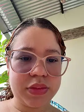 Snapshot of Lucyklein2022 chatting on June 12, 2:59 pm Lucyklein2022 online show from June 12, 2:59 pm