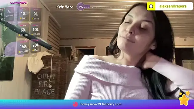 Honeysnow38 online show from May 18, 8:24 pm