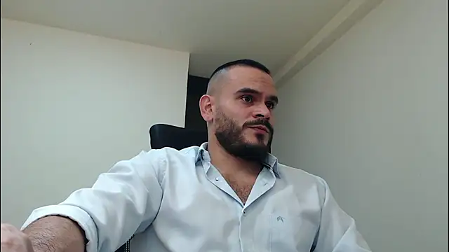 Snapshot of cowboyht chatting on November 27, 1:50 am cowboyht online show from November 27, 1:50 am