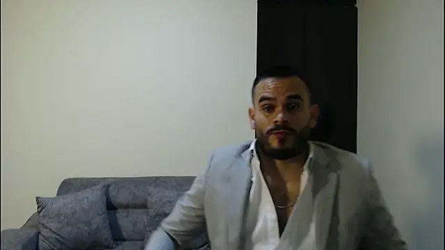 Snapshot of cowboyht chatting on November 20, 8:09 pm cowboyht online show from November 20, 8:09 pm