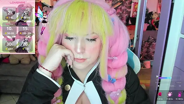 Snapshot of candyy_new chatting on October 25, 8:20 pm candyy new online show from October 25, 8:20 pm