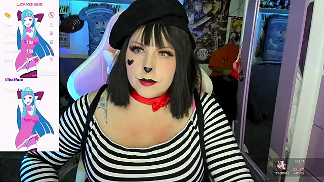 Snapshot of candyy_new chatting on June 21, 10:10 am candyy new online show from June 21, 10:10 am