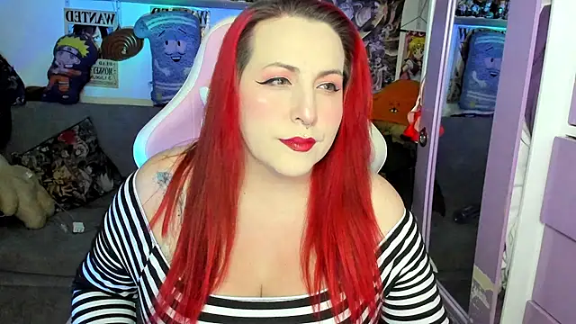 Snapshot of candyy_new chatting on June 20, 10:04 pm candyy new online show from June 20, 10:04 pm