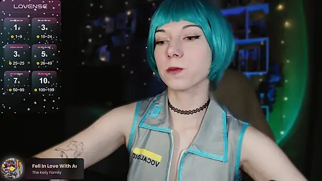 freya sunny online show from December 6, 7:26 am