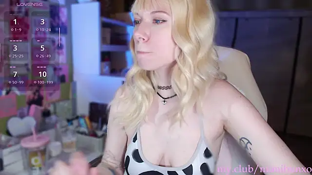 freya sunny online show from April 13, 5:11 am